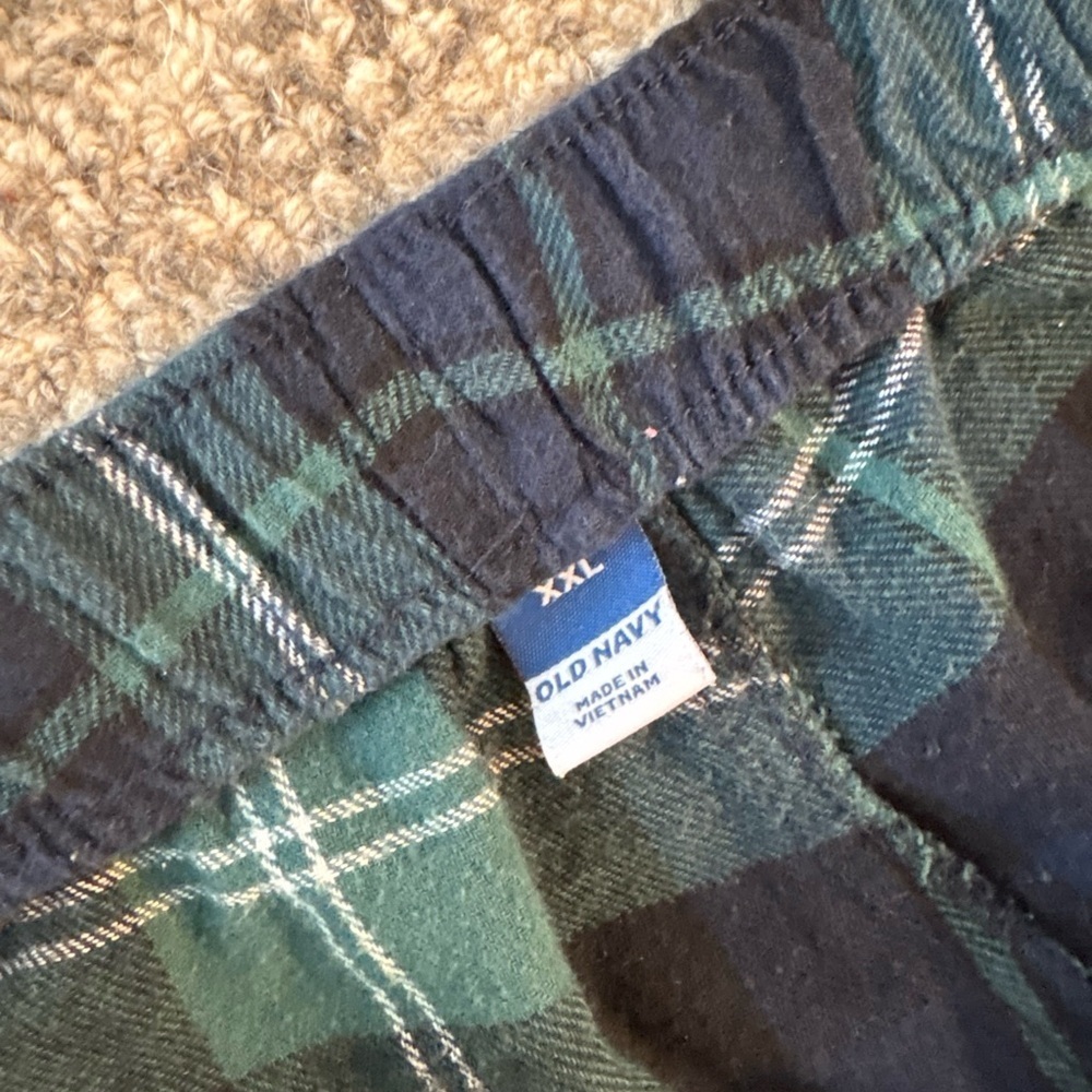 Old Navy Women's Plaid Pajama Set - Green and Black - Picture 2 of 3